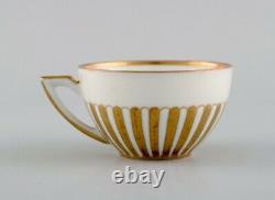 10 Art Deco Ariadne coffee cups with saucers in porcelain. 1930s