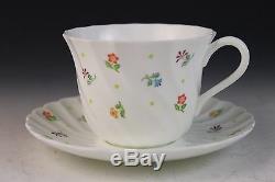 28 Piece Vintage Cascade Wedgwood Porcelain Tea Cup Saucer Set Swirl Rim Floral