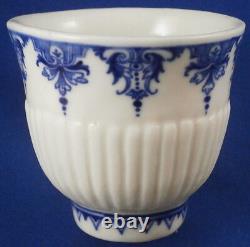 Antique 18thC St. Cloud Soft Paste Porcelain Cup & Saucer Porcelaine Tasse Saint