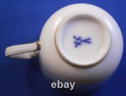 Antique 1900 Meissen Porcelain Floral Demitasse Cup & Saucer Porzellan Tasse