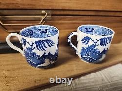 Antique Blue & white porcelain tea cups & saucers lot Blue willow Copeland