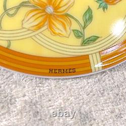 Hermes Tea Cup Saucer La Siesta with Top Cover Yellow Porcelain Tableware 2 Sets