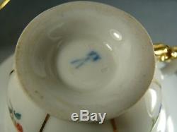MEISSEN Porcelain B-Form SCATTERED FLOWERS 4 Cups & Saucers