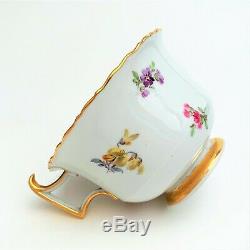 Meissen Porcelain Scattered Flowers Tea Cup & Saucer with Rare Shell Edge ca. 1820