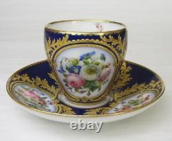 Old Paris porcelain cup & saucer Armorial Spanish Coat of Arms 19th century #1