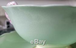 Paragon Porcelain rose handle green2 Cup&Saucer Vintage 1940s tableware620