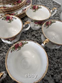 Royal Albert Old Country Roses 44-Piece Fine China Set Perfect Condition