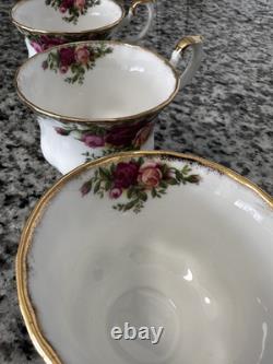 Royal Albert Old Country Roses 44-Piece Fine China Set Perfect Condition