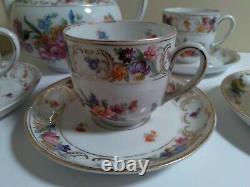 Schumann Dresden Bavaria Porcelain Teapot with 4 cups saucers