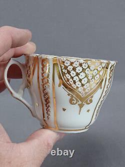 Set of 4 Antique Old Paris Porcelain Gold Lattice Scrollwork Tea Cups & Saucer