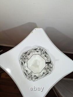 Shelley Queen Anne Fine Bone China Porcelain Tea Cup & Saucer Set Mint