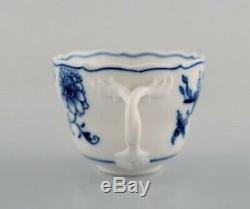Six antique Meissen Blue Onion coffee cups with saucer, hand-painted porcelain