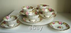 Vintage paragon By App To H. M. The Queen& H. M. Queen Mary 5 x Cup & 6 x Saucers