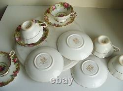 Vintage paragon By App To H. M. The Queen& H. M. Queen Mary 5 x Cup & 6 x Saucers